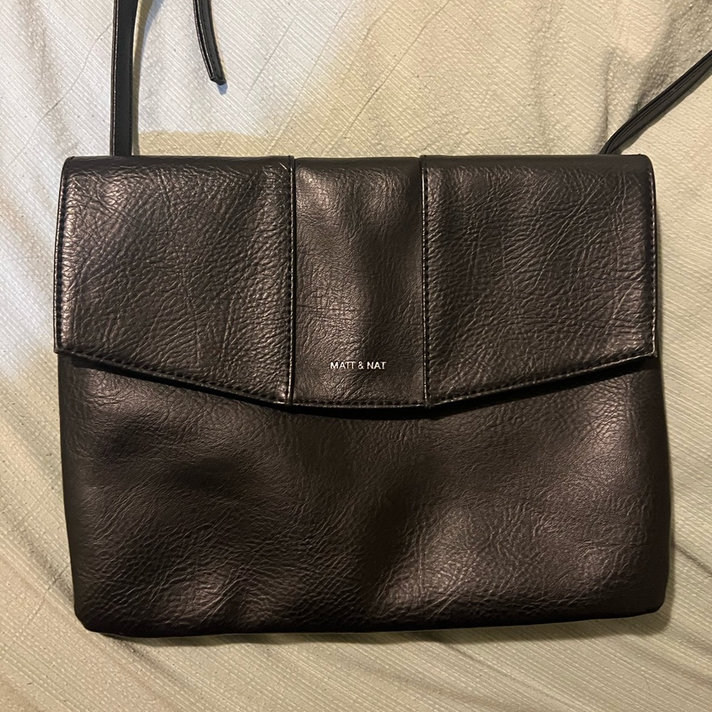 Matt & Nat black purse